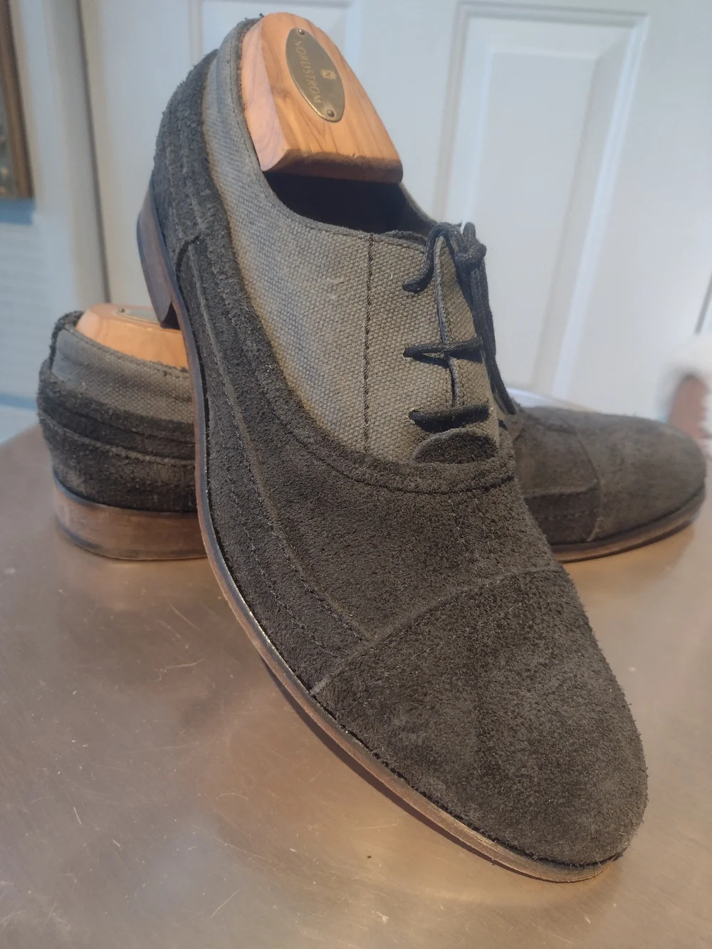 Men's Charcoal Suede Split-Toe Derby Shoes